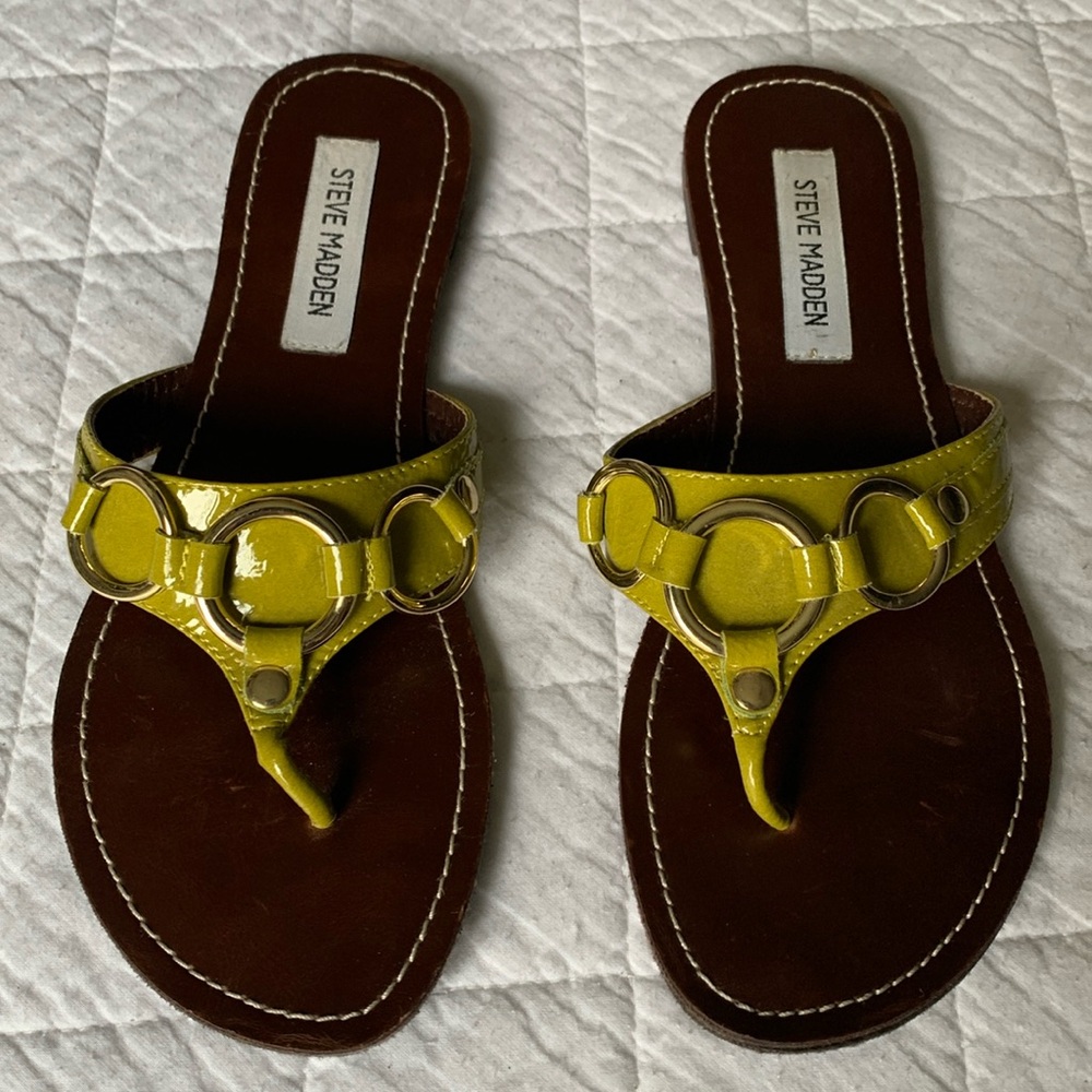 Steve Madden Swindlee Slip On Sandals EUC 8